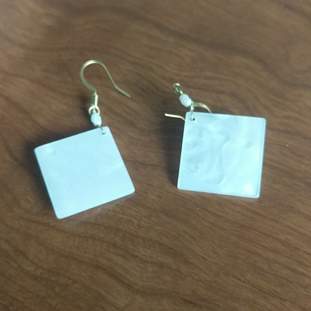 Shell Earrings - image 2